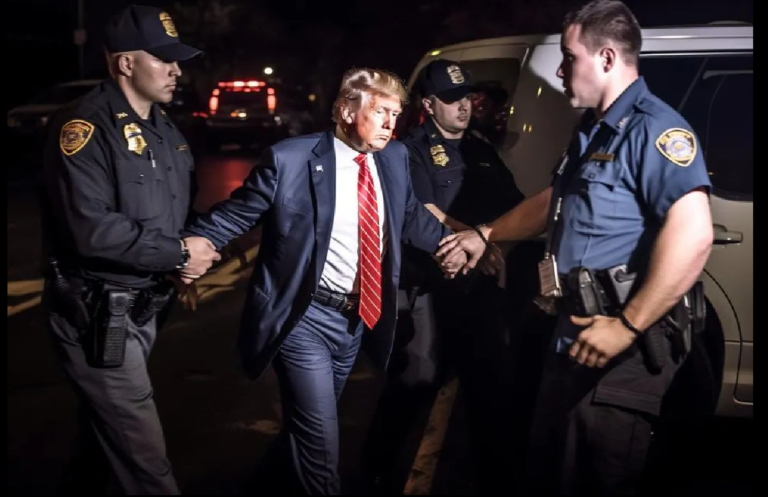 Former US President Donald Trump was arrested today at the federal courthouse in Miami for mishandling classified documents.